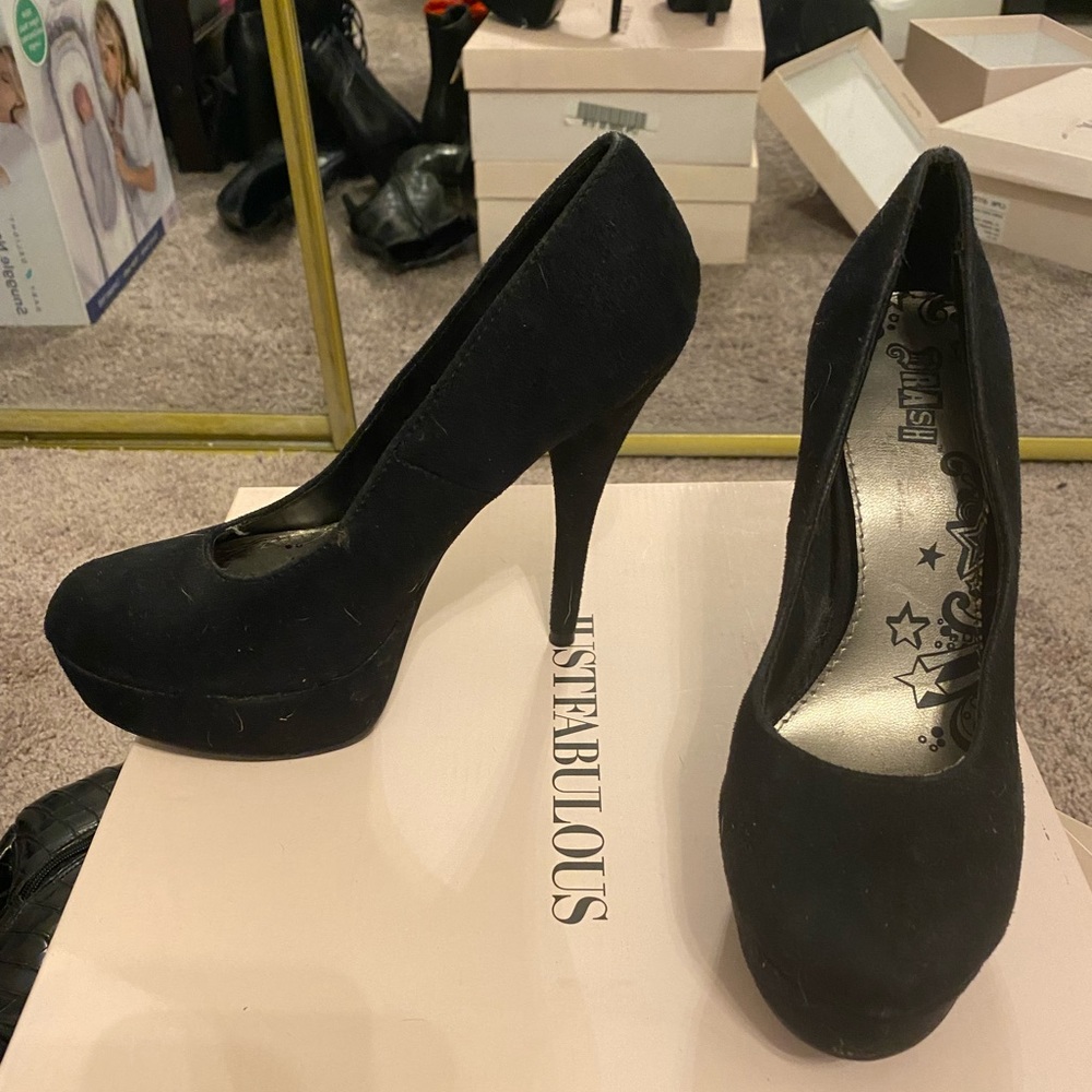 Black suede platform pumps 4.5 inches
